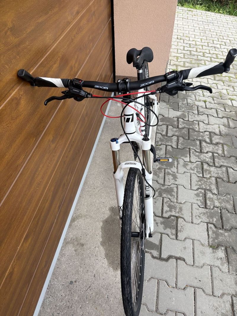 Dámské Trekingové kolo