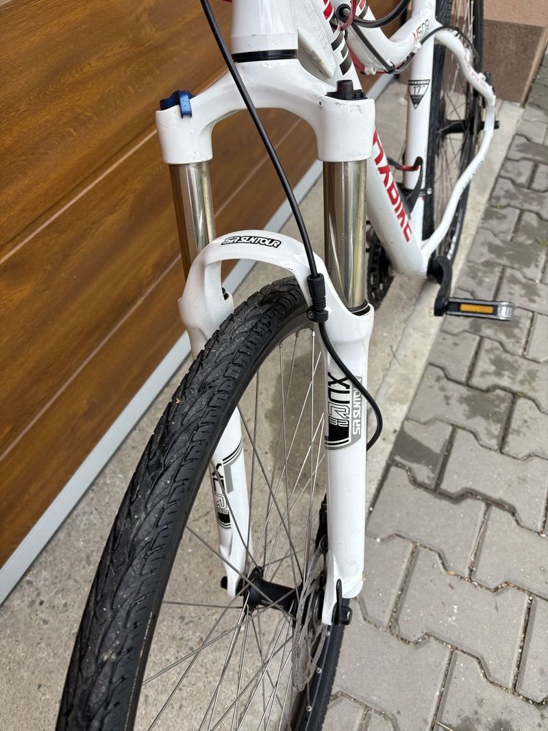 Dámské Trekingové kolo