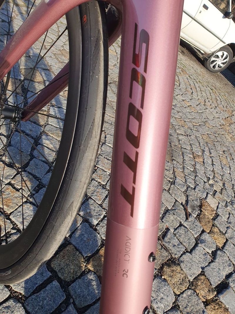 SCOTT ADDICT RC 30 vel.M modelový rok 2025 KOUPENO V ČR. Záruka výrobce do dubna 2027