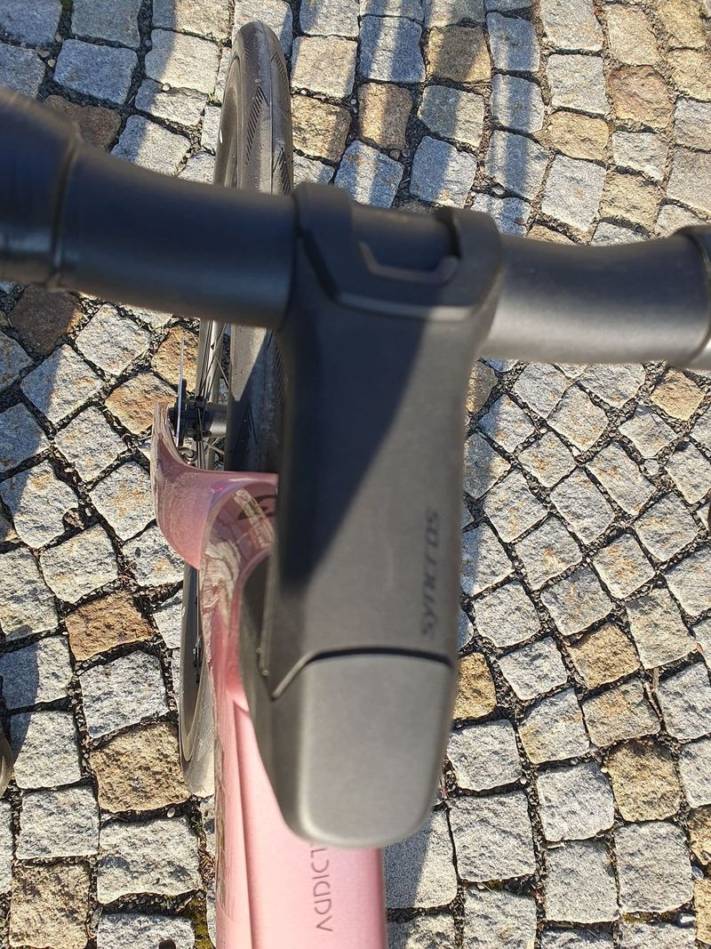 SCOTT ADDICT RC 30 vel.M modelový rok 2025 KOUPENO V ČR. Záruka výrobce do dubna 2027