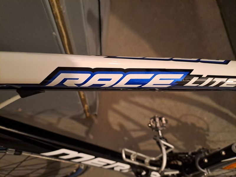 Silniční kolo MERIDA Race Lite 