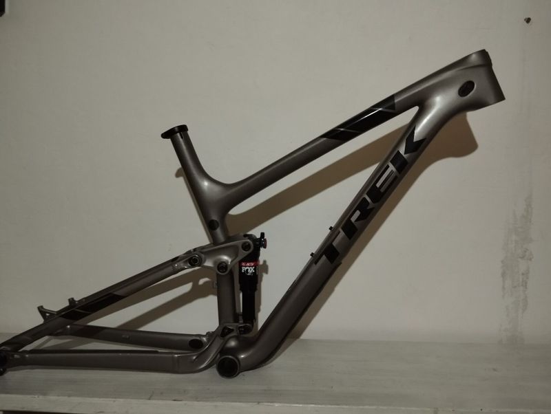 Celoodpružený 29 karbónový rám Trek Top fuel 9.7 veľ.L