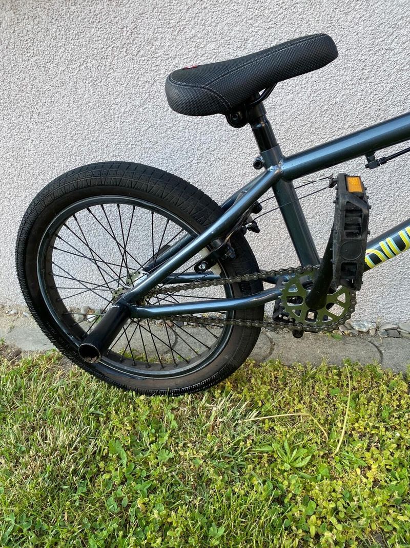 Division Blitzer 18” Freestyle BMX kolo