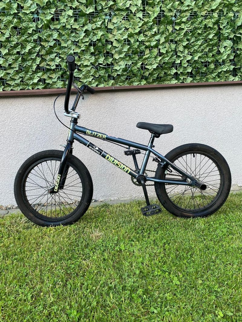 Division Blitzer 18” Freestyle BMX kolo