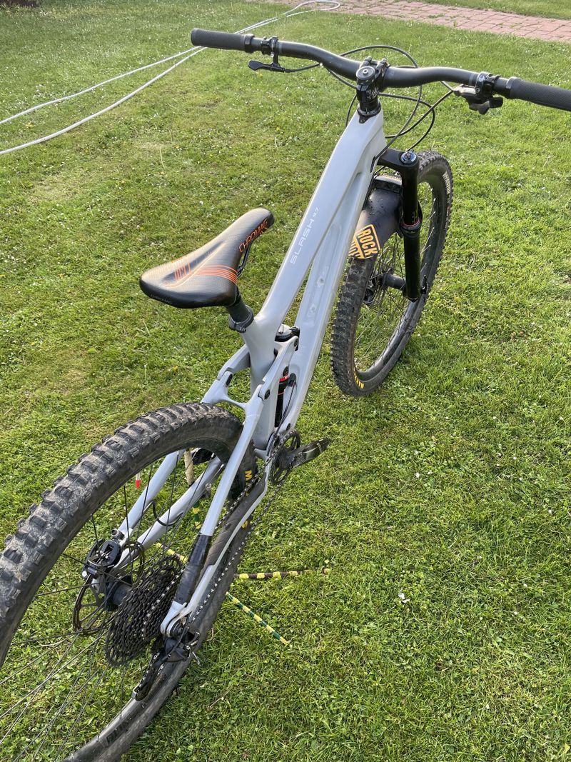 Trek Slash 9.7