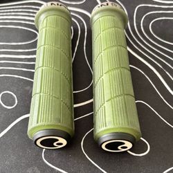 Ergon GD1 EVO Factory Gripy frozen moss /šedá objímka GDH team