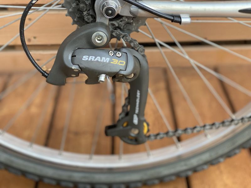 Městská / trekingová kola Btwin Five