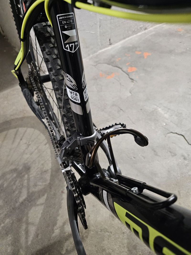Prodám jízdní kolo Maxbike 27,5" vel.M za 5000Kč