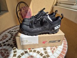 Prodám nové MTB tretry SIDI velikost 38