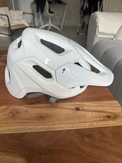 Specialized Tactic 4