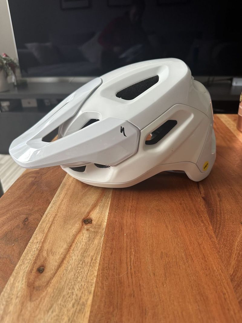Specialized Tactic 4