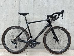 Silniční kolo Giant DEFY vel. M/L (177-187cm) Carbon