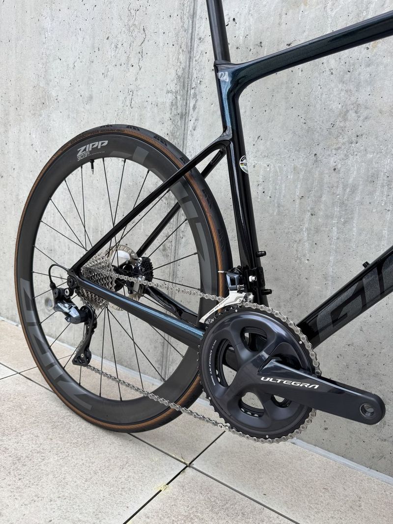 Silniční kolo Giant DEFY vel. M/L (177-187cm) Carbon