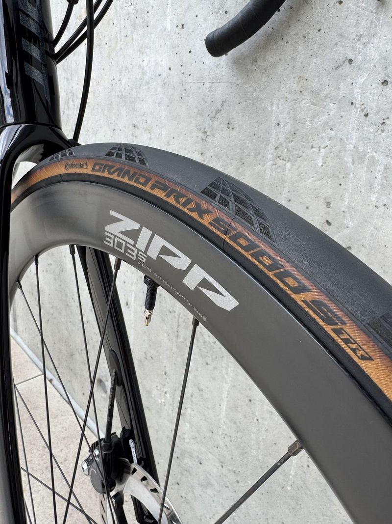 Silniční kolo Giant DEFY vel. M/L (177-187cm) Carbon