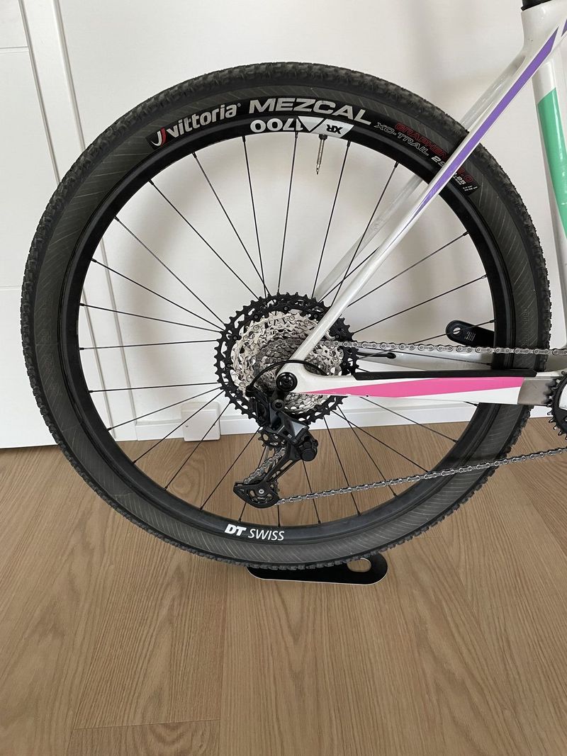 Canyon Exceed CF7