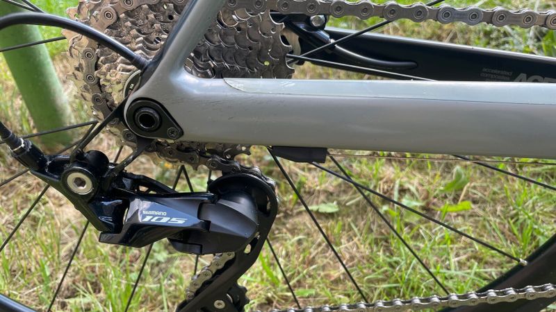 BMC Teammachine SLR02 velikost 54, Shimano 105