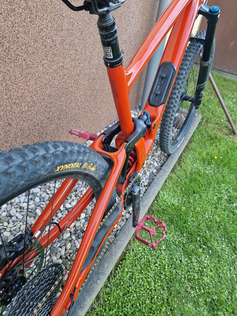 Rám Specialized enduro comp 