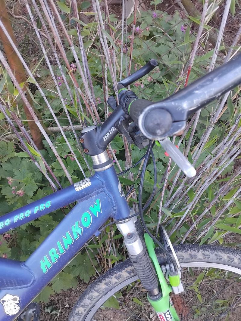 Celopéro Hrinkow brzdy Magura