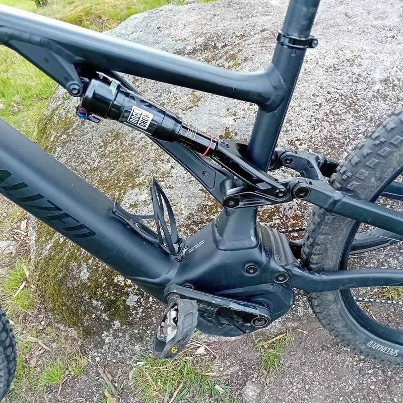 Elektrokolo Specialized Turbo Levo 700Wh