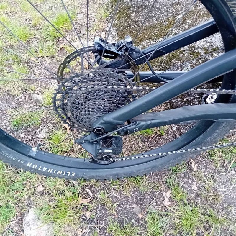 Elektrokolo Specialized Turbo Levo 700Wh
