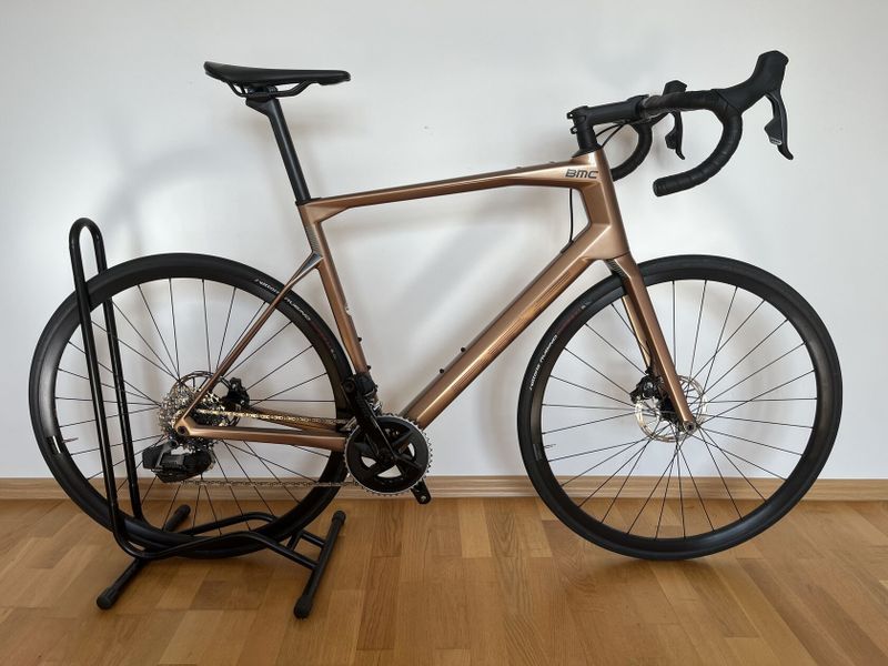BMC Roadmachine Four 2023, rám vel. 58, SRAM Rival eTap AXS