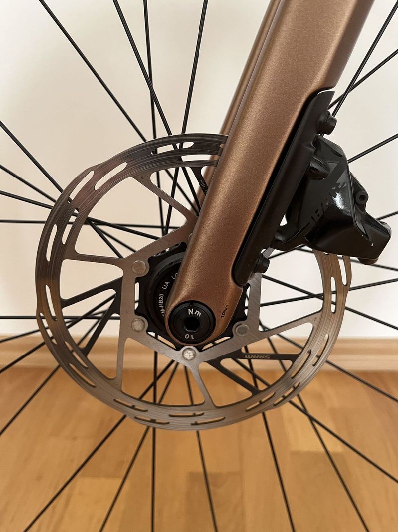 BMC Roadmachine Four 2023, rám vel. 58, SRAM Rival eTap AXS