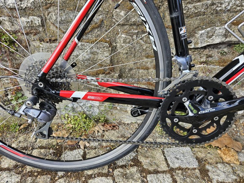Silniční kolo Specialized Allez e5 z roku 2015, velikost 54 (170 - 175cm) bez pedálů