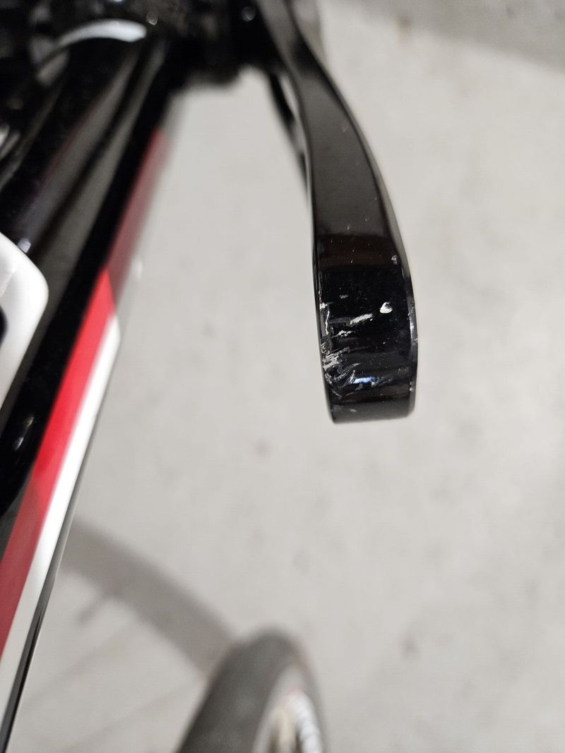 Silniční kolo Specialized Allez e5 z roku 2015, velikost 54 (170 - 175cm) bez pedálů