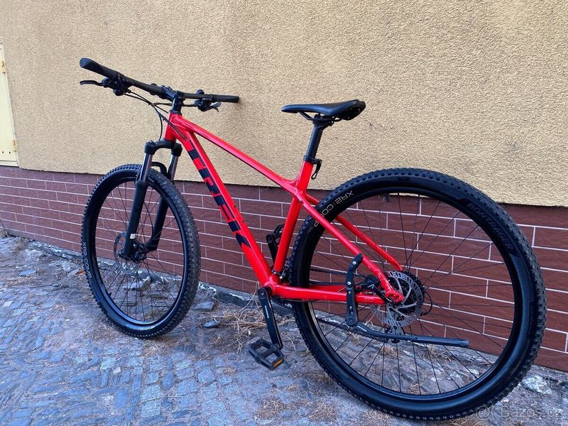 Trek Marlin 6 Horské kolo