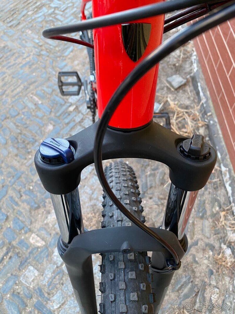 Trek Marlin 6 Horské kolo
