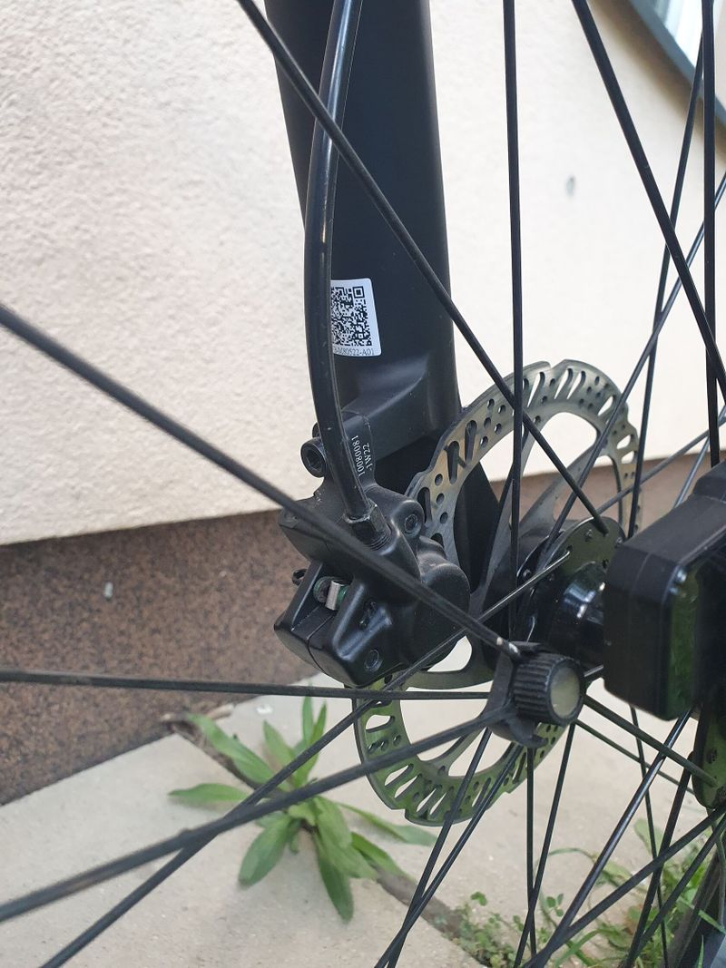 TREK Marlin 5 (2023), rám vel. S, kola 27,5'', nájezd cca 300 km