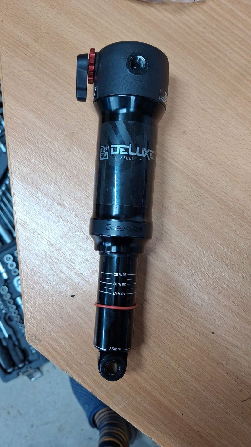 Rockshox deluxe select+ 205x65 