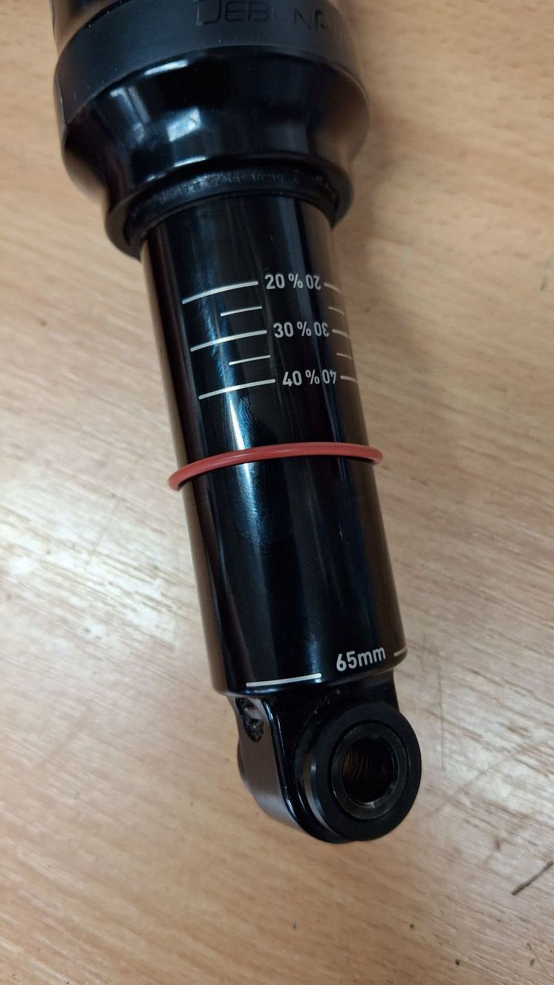 Rockshox deluxe select+ 205x65 