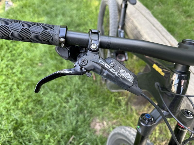 TREK FUEL EXE 9.8 GX AXS