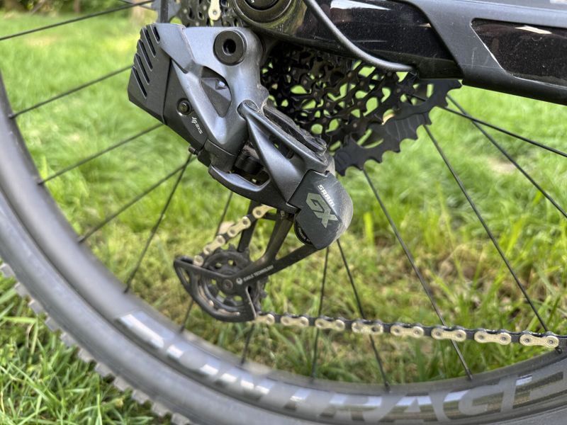 TREK FUEL EXE 9.8 GX AXS