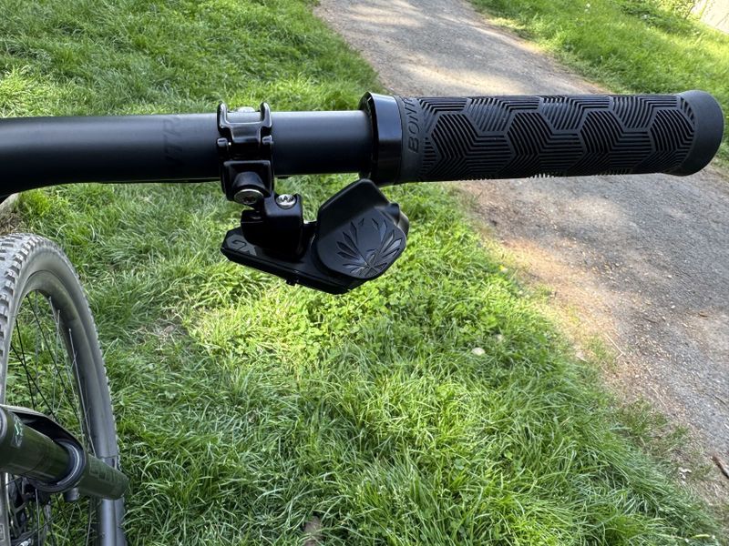 TREK FUEL EXE 9.8 GX AXS