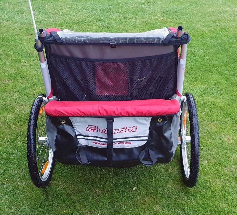 CHARIOT CX 2 - odpružený dětský vozík za kolo - velmi zachovalý