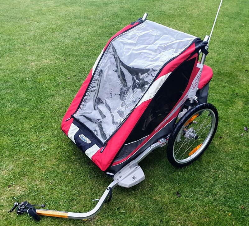 CHARIOT CX 2 - odpružený dětský vozík za kolo - velmi zachovalý