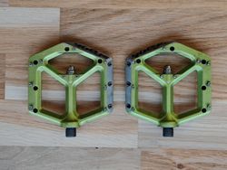 platformové pedály Spank Oozy