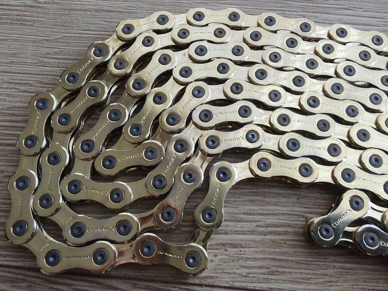 Řetěz CONNEX 11speed, 114 článků, zlatý