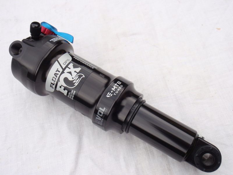Akce! Nový tlumič Fox Float DPS Performance 165x45mm Trunnion