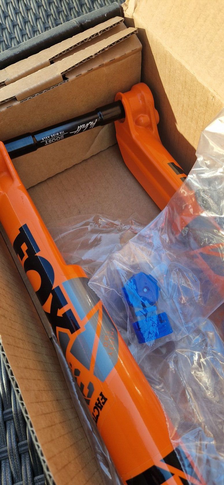 Vidlica FOX 32 FLOAT 100mm Orange