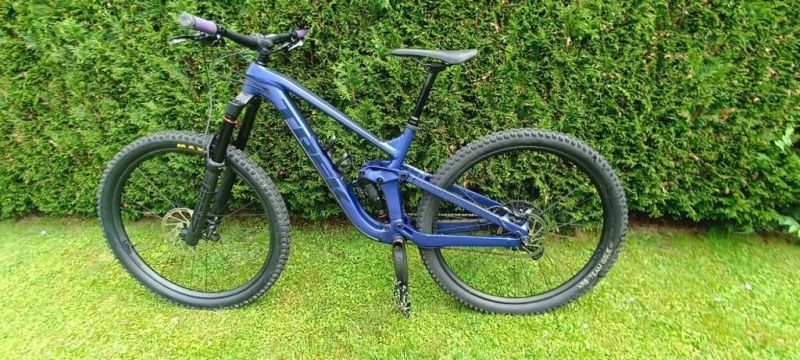TREK Slash 8 vel.M