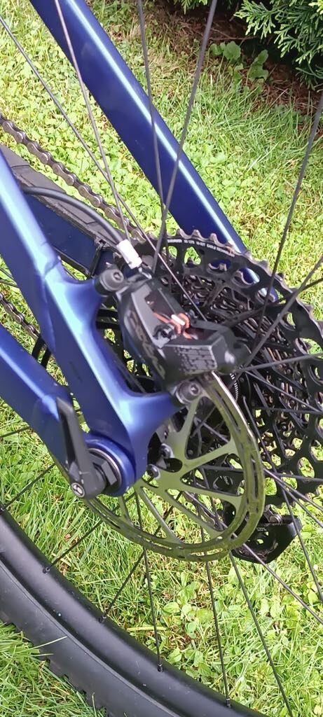 TREK Slash 8 vel.M