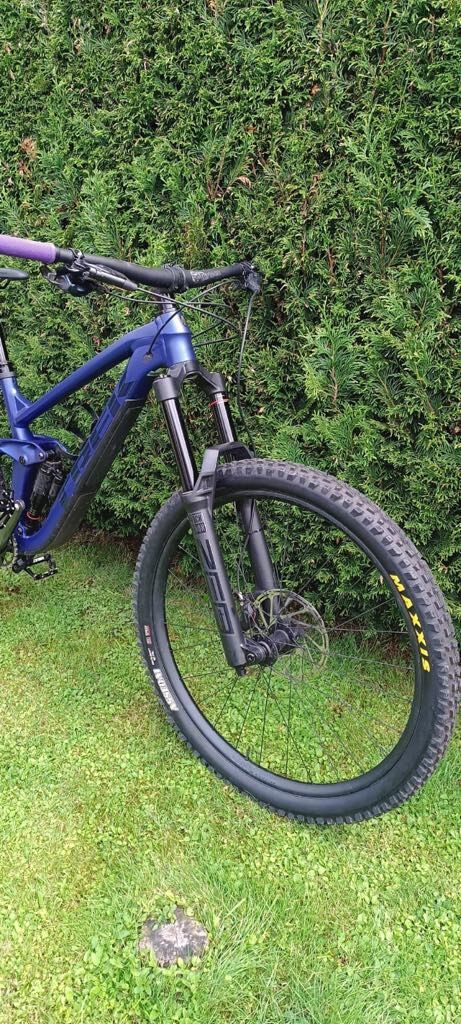 TREK Slash 8 vel.M