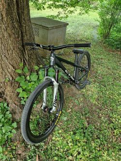 Prodám CTM Dirtking pro +title,XT brzda a Saint kliky.