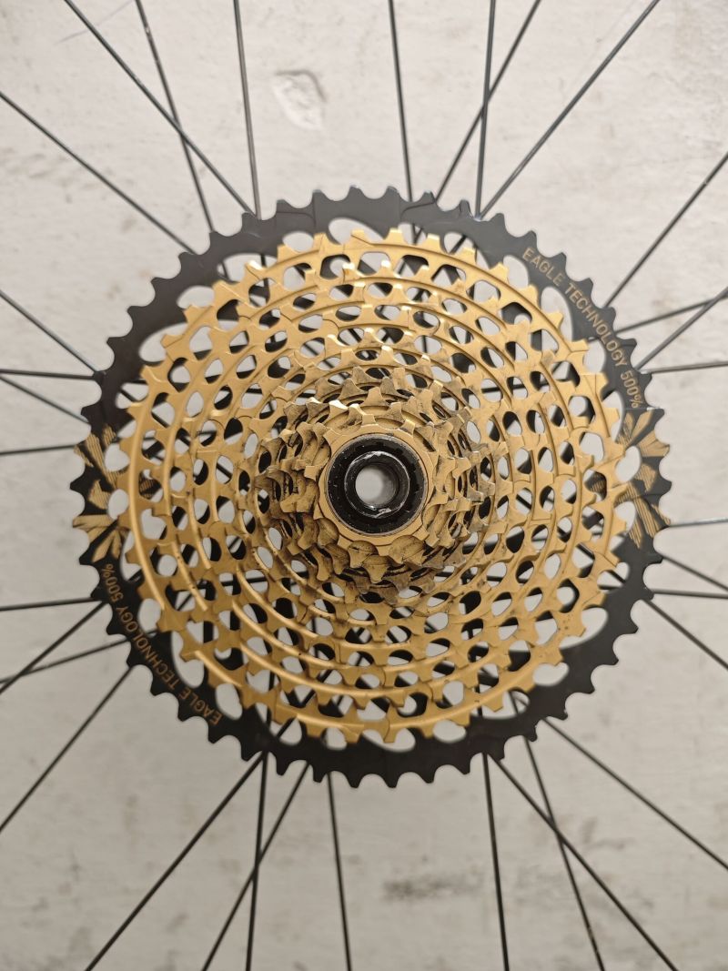 1x ježděná KAZETA SRAM XX1 XG-1299 Eagle 10-50 GOLD