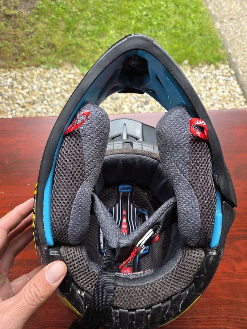 Integrální přilba Leatt GPX4.5 V19.2