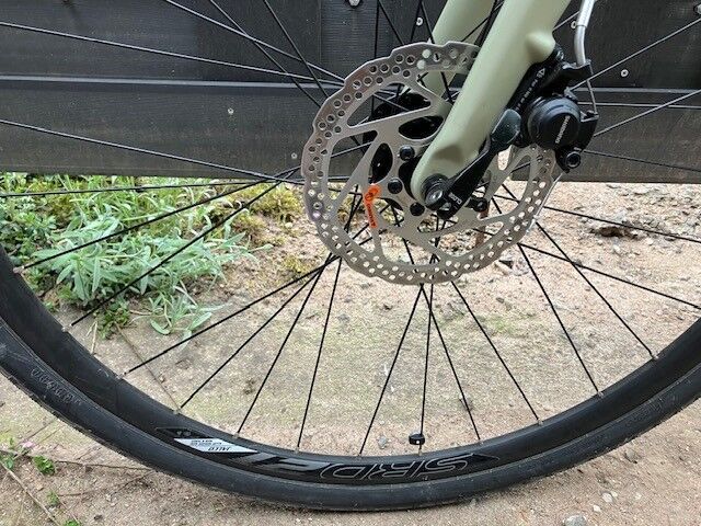 Gravel - Author Aura XR4