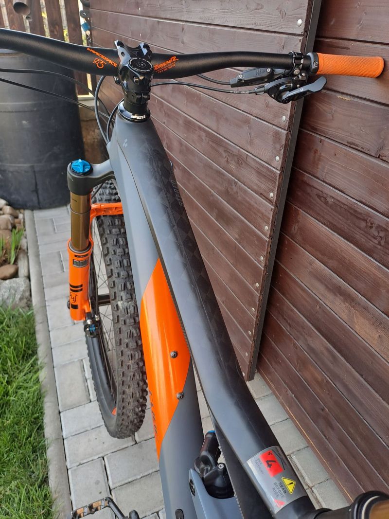 TOP enduro kolo Cube Stereo / velikost M / 29er kola / Fox po servisu / dobrý stav
